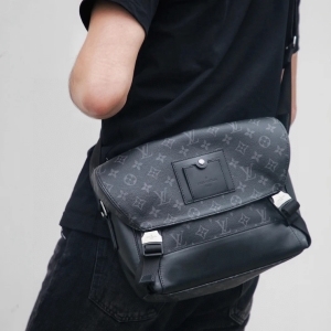 Louis Vuitton 루이비통 2024 보야제 메신저백 32CM