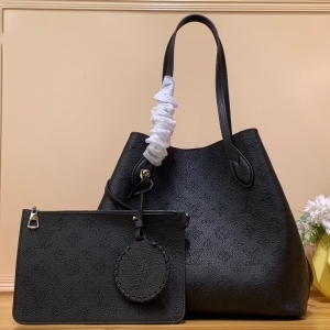 Louis Vuitton 루이비통 2023 블라썸 MM M21848 30CM