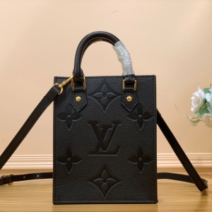Louis Vuitton 루이비통 2023 쁘띠 삭 플라 토트백 M81417 17CM