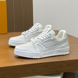 Louis Vuitton 루이비통 2024 스니커즈 (남녀공용) (2색) (12월)