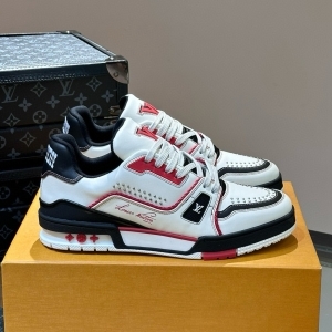 Louis Vuitton 루이비통 2025 MEN'S 스니커즈 (2색) (6월)