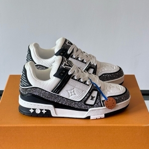 Louis Vuitton 루이비통 2025 MEN'S 스니커즈 (3색) (6월)