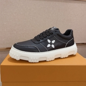 Louis Vuitton 루이비통 2025 MEN'S 스니커즈 (2색) (2월)