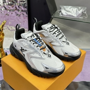 Louis Vuitton 루이비통 2025 MEN'S 스니커즈 (2색) (2월)