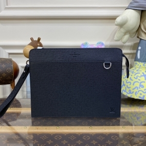 Louis Vuitton 루이비통 2023 스탠딩 파우치 M81745 27CM