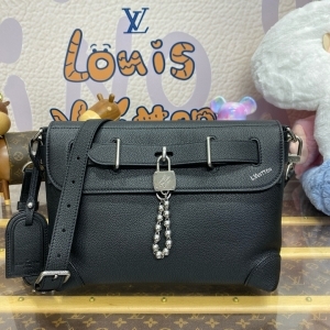 Louis Vuitton 루이비통 2024 스티머 크로스바디 30CM
