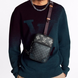 Louis Vuitton 루이비통 2023 아마조네 슬링백 M45439 21CM