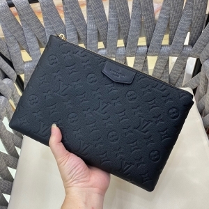 Louis Vuitton 루이비통 2023 MEN'S 클러치백 29cm