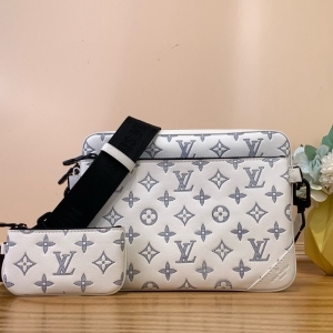 Louis Vuitton 루이비통 2024 트리오 메신저백 25CM