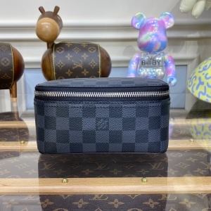 Louis Vuitton 루이비통 2023 패킹 큐브 / / 34CM