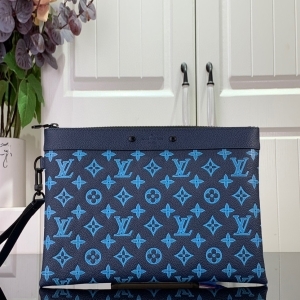 Louis Vuitton 루이비통 2023 포쉐트 투고 클러치백 M82321 30CM
