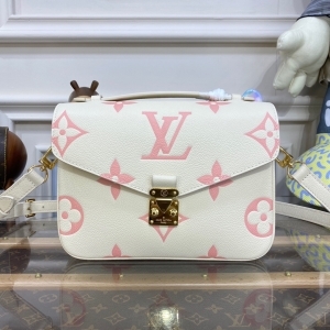 Louis Vuitton 루이비통 2023 포쉐트 메티스 M45596 25CM