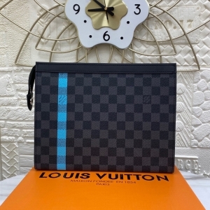 Louis Vuitton 루이비통 2023 포쉐트 보야주 클러치백 27cm 