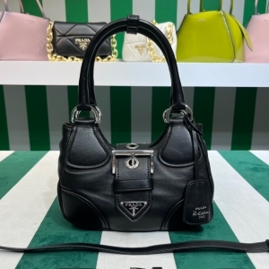 PRADA 프라다 2023 문 패딩 가죽백 1BA381 23CM