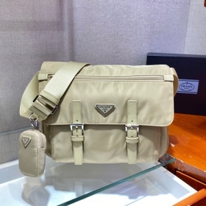 Prada 프라다 2023 나일론 메신저백 1BD671 30CM