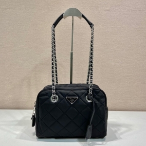 Prada 프라다 2023 나일론 퀼팅 체인 숄더백 1BB903 26CM