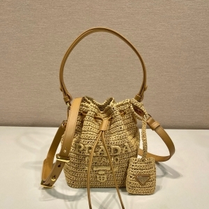 Prada 프라다 2024 라피아 버킷백 19CM