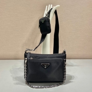 Prada 프라다 2023 리나일론 더블 숄더백 1BH168 23CM