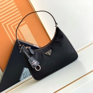 Prada 프라다 2023 리나일론 호보백 22CM