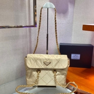 Prada 프라다 2024 리나일론 토트백 25CM