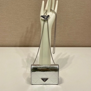 Prada 프라다 2023 체인 미니백 1MR024 11.5CM