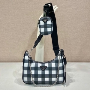 Prada 프라다 2023 체크 호보백 1BH204 22CM