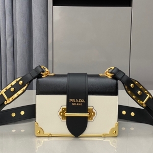 Prada 프라다 2023 카이에 숄더백 1BD045 20CM