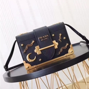 Prada 프라다 2023 카이에 숄더백 1BH018 18CM