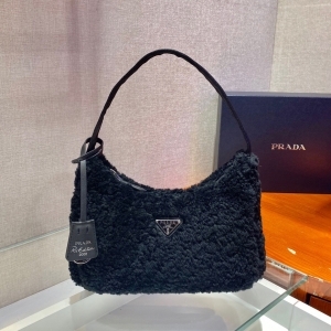 Prada 프라다 2023 테리 호보백 23CM