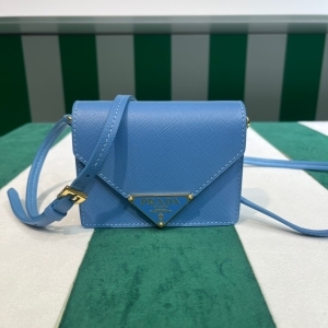 Prada 프라다 2023 트라이앵글 미니 크로스백 11.2CM