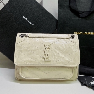 Saint Laurent 생로랑 2025 니키 미디엄백 28CM