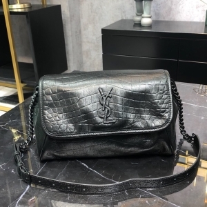 Saint Laurent 생로랑 2023 니키 웨이스트 바디백 28cm