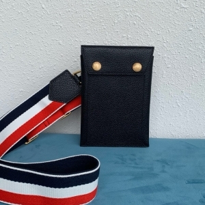 TB社 톰브라운 2024 크로스백 18CM