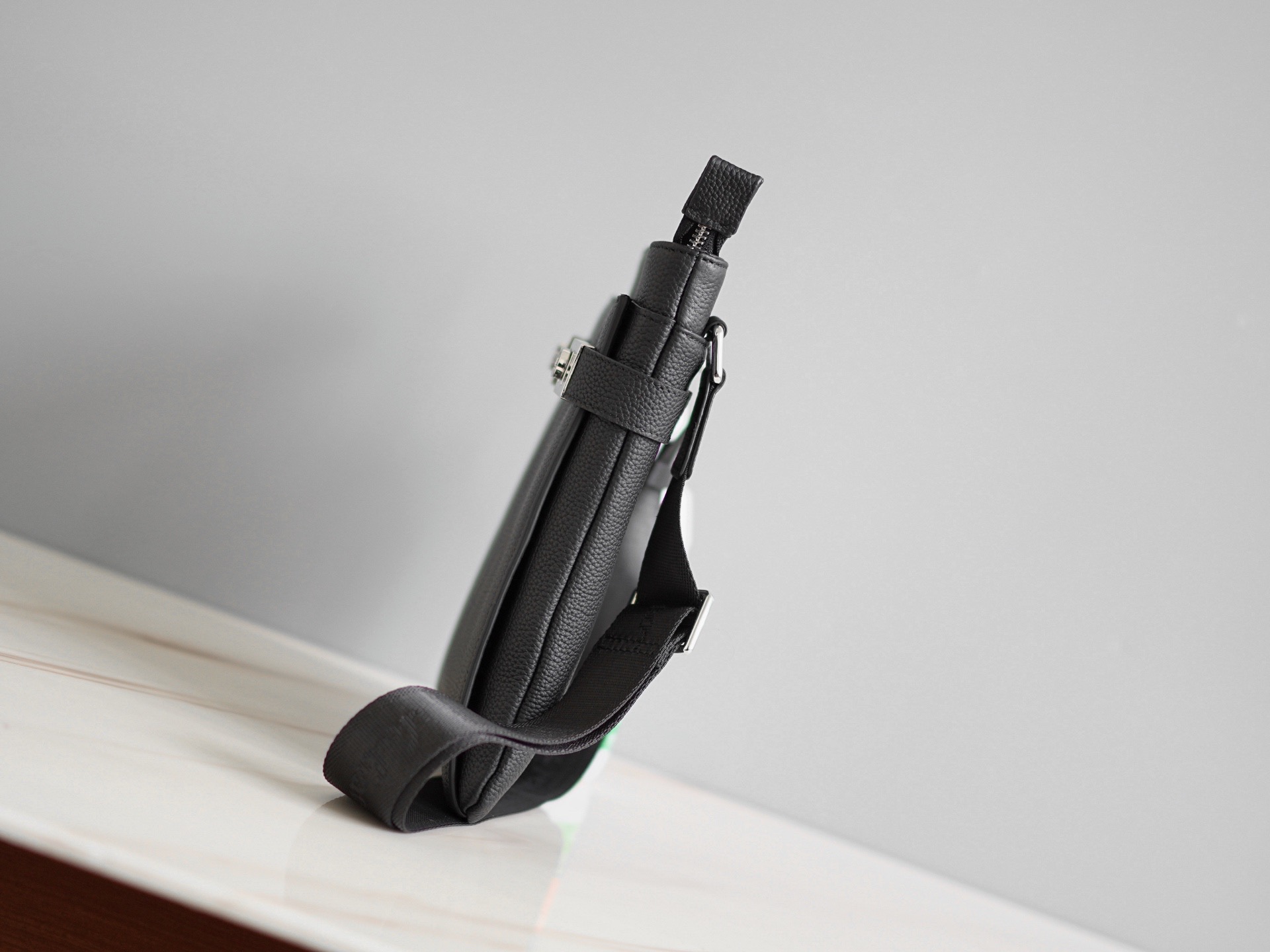 FERRAGAMO 페라가모 FW2023 Gancini 크로스백 7