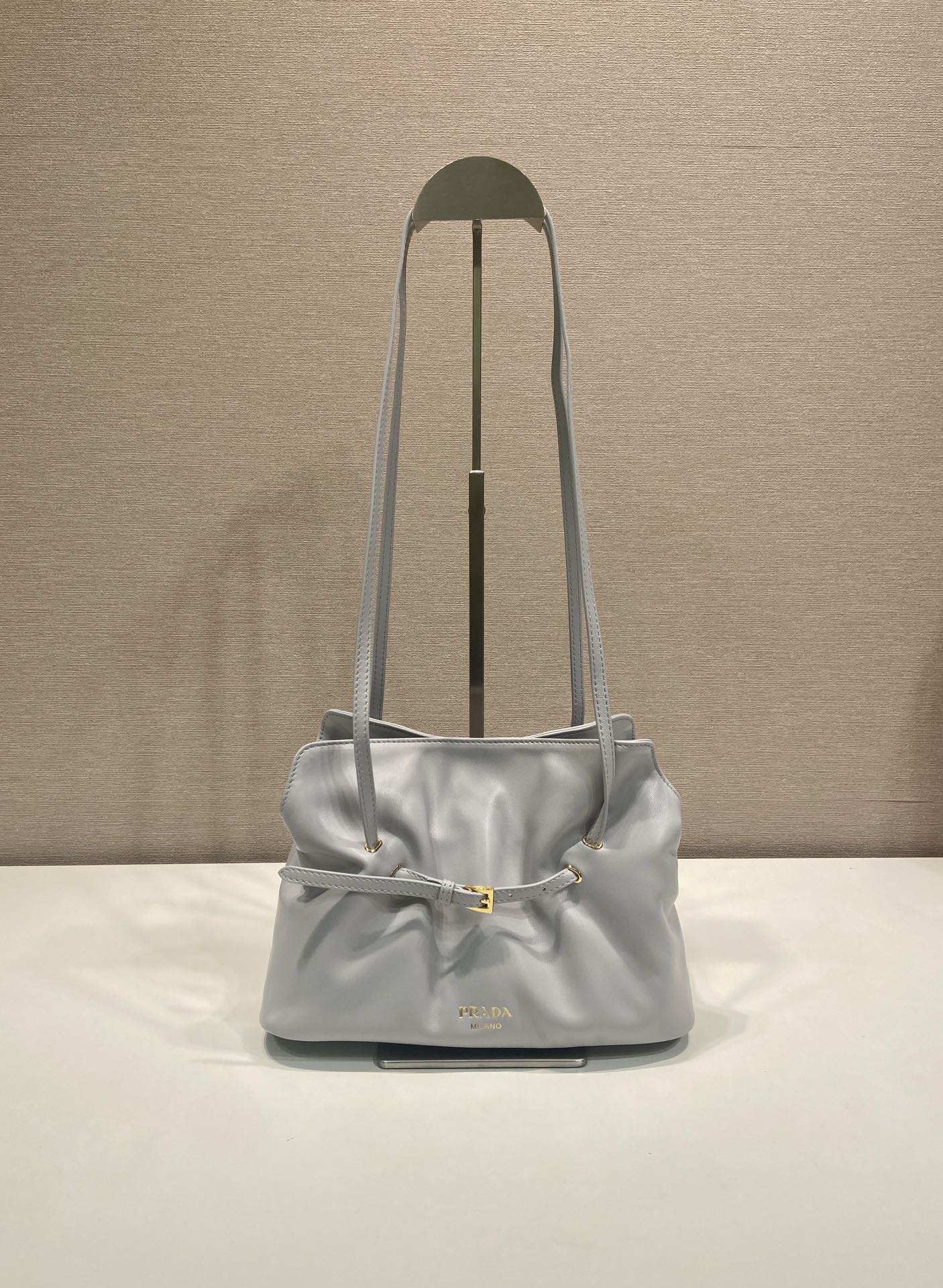 PRADA 프라다 클라우드(Cloud) 패디드 숄더백 1BG586 9