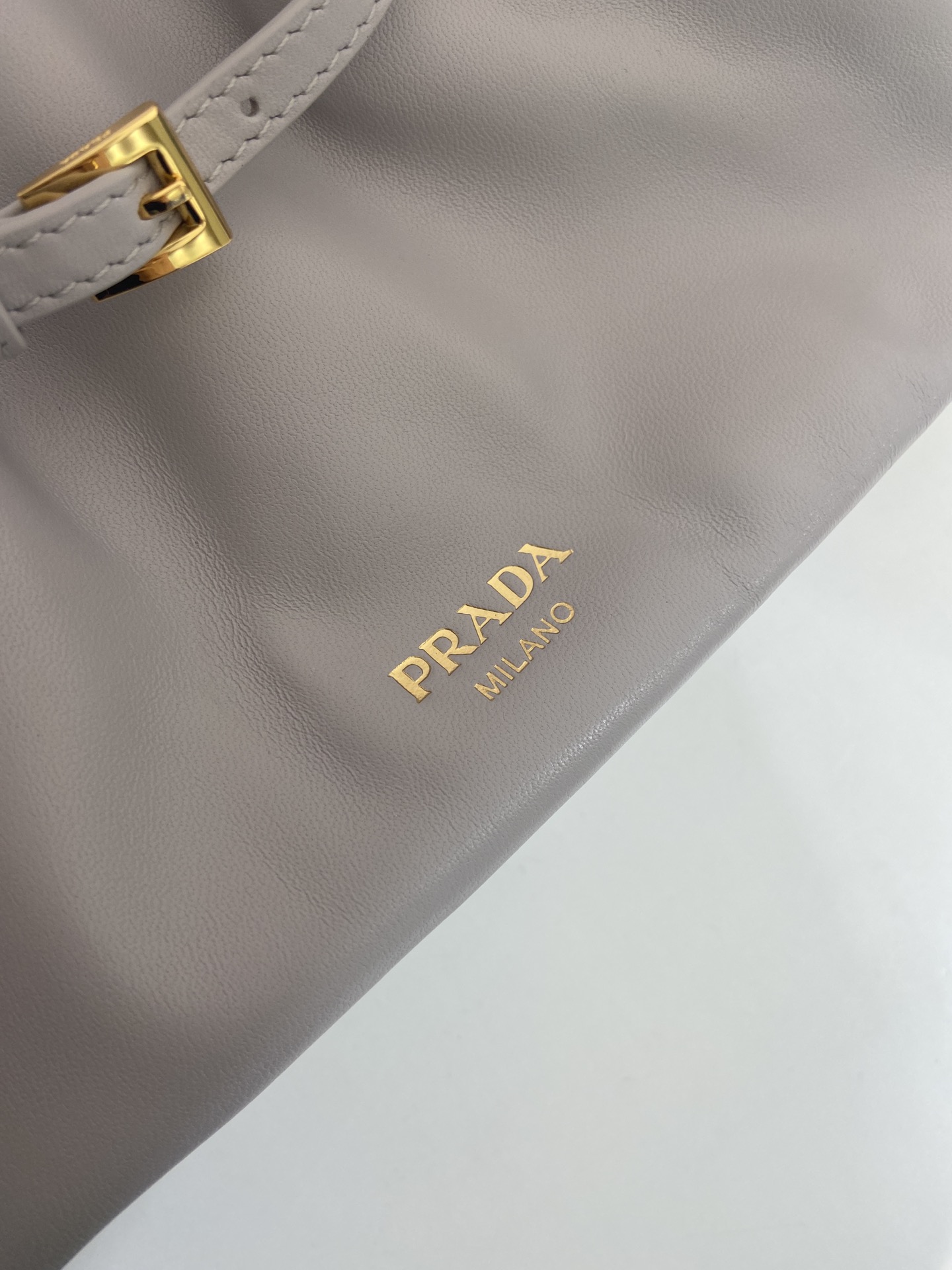 PRADA 프라다 클라우드(Cloud) 패디드 숄더백 1BG586 15