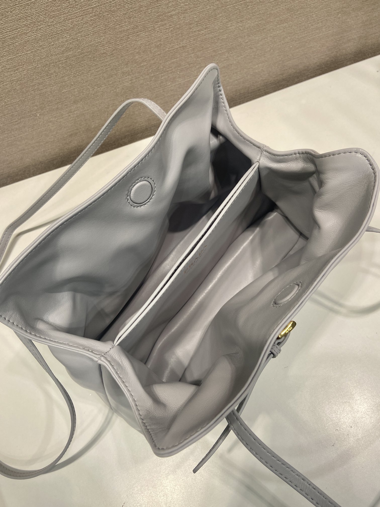 PRADA 프라다 클라우드(Cloud) 패디드 숄더백 1BG586 16