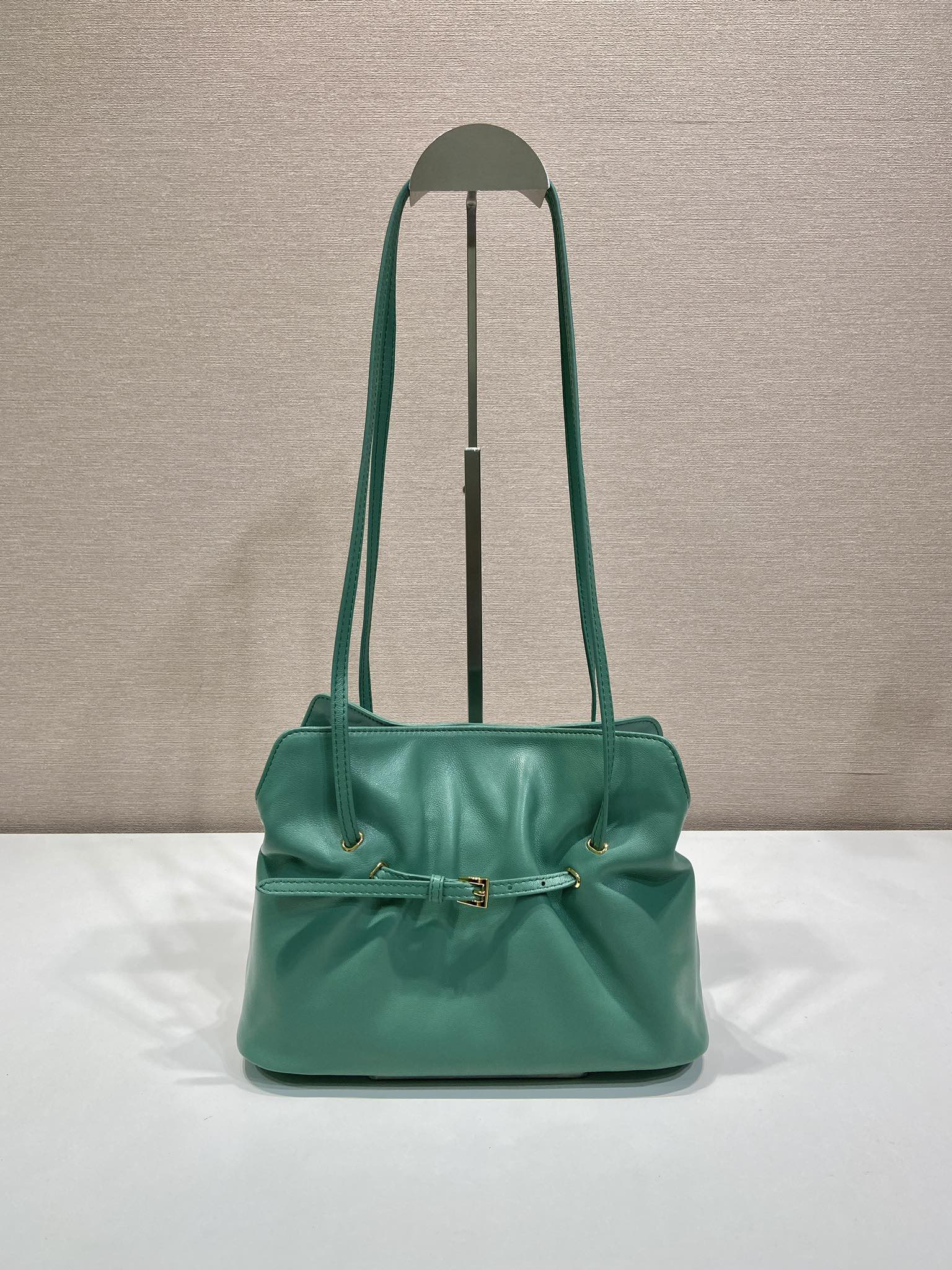 PRADA 프라다 클라우드(Cloud) 패디드 숄더백 1BG586 6