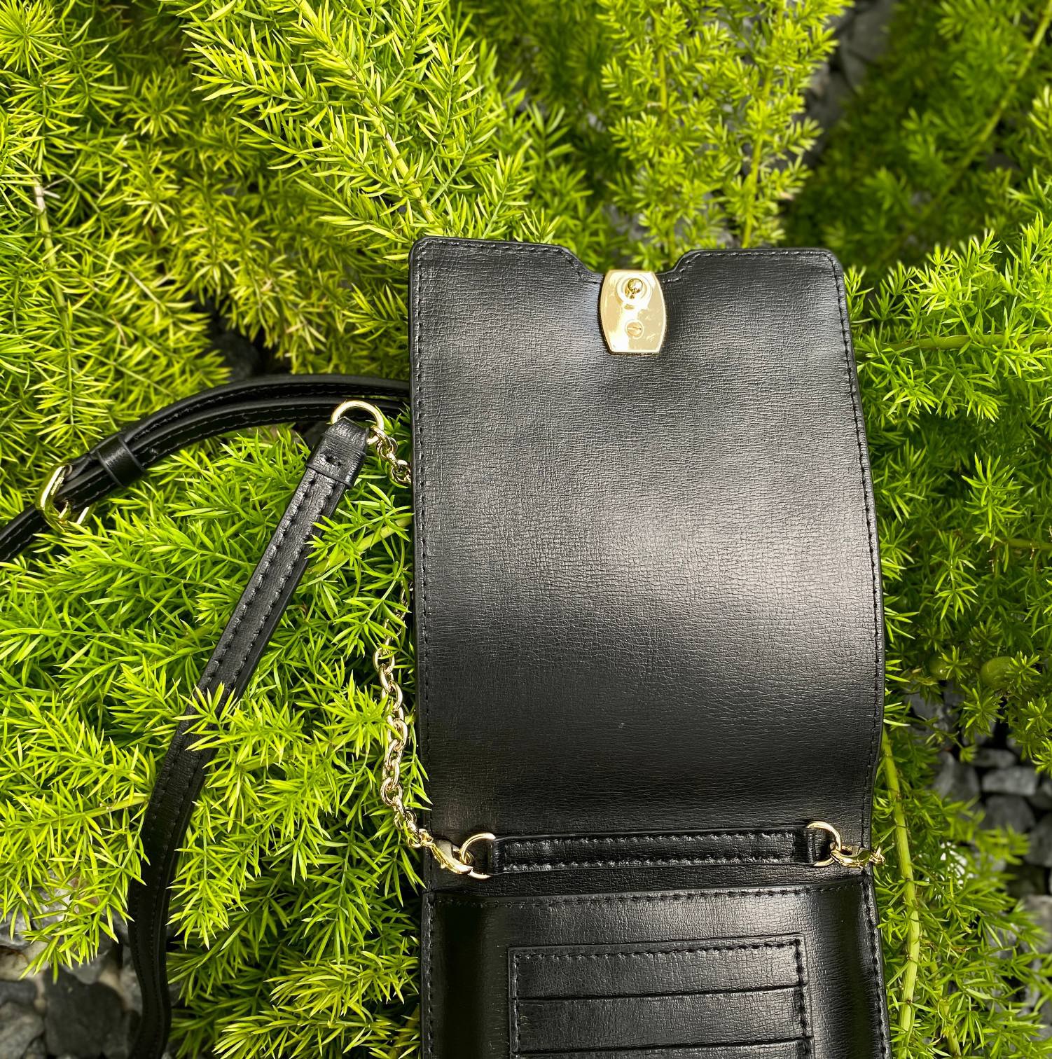 FERRAGAMO 페라가모 FW2023 리본 디테일 핸드폰 가방 10