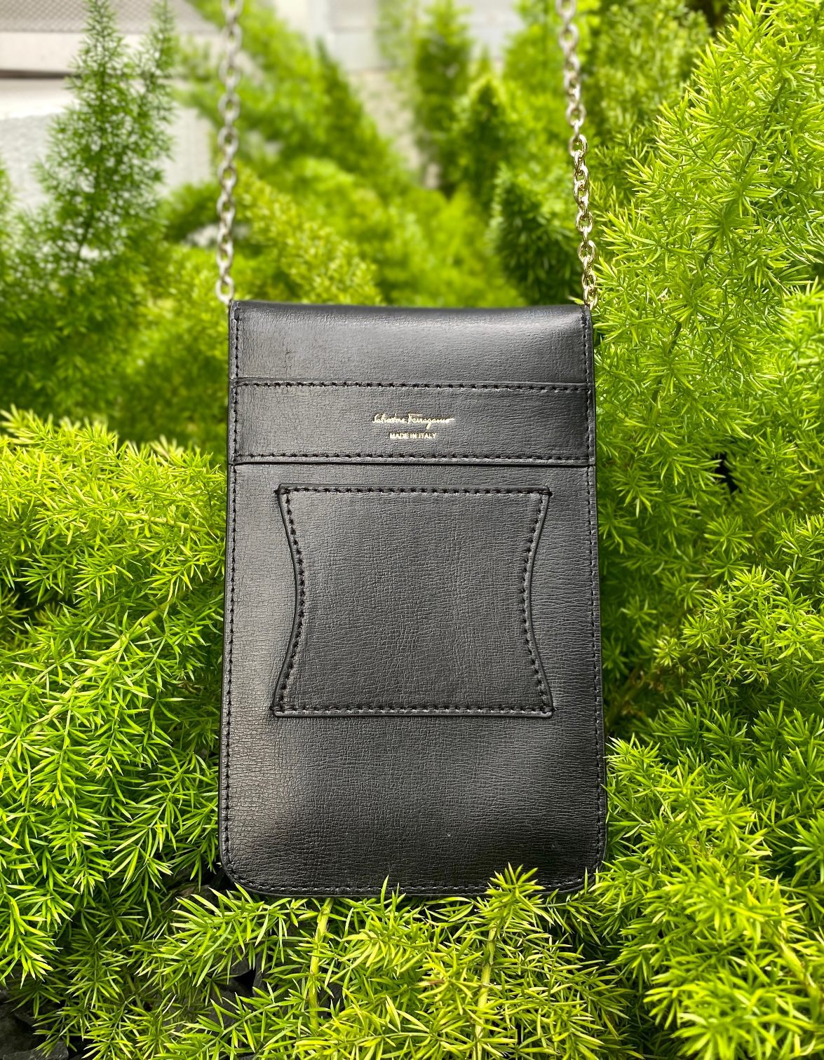 FERRAGAMO 페라가모 FW2023 리본 디테일 핸드폰 가방 11