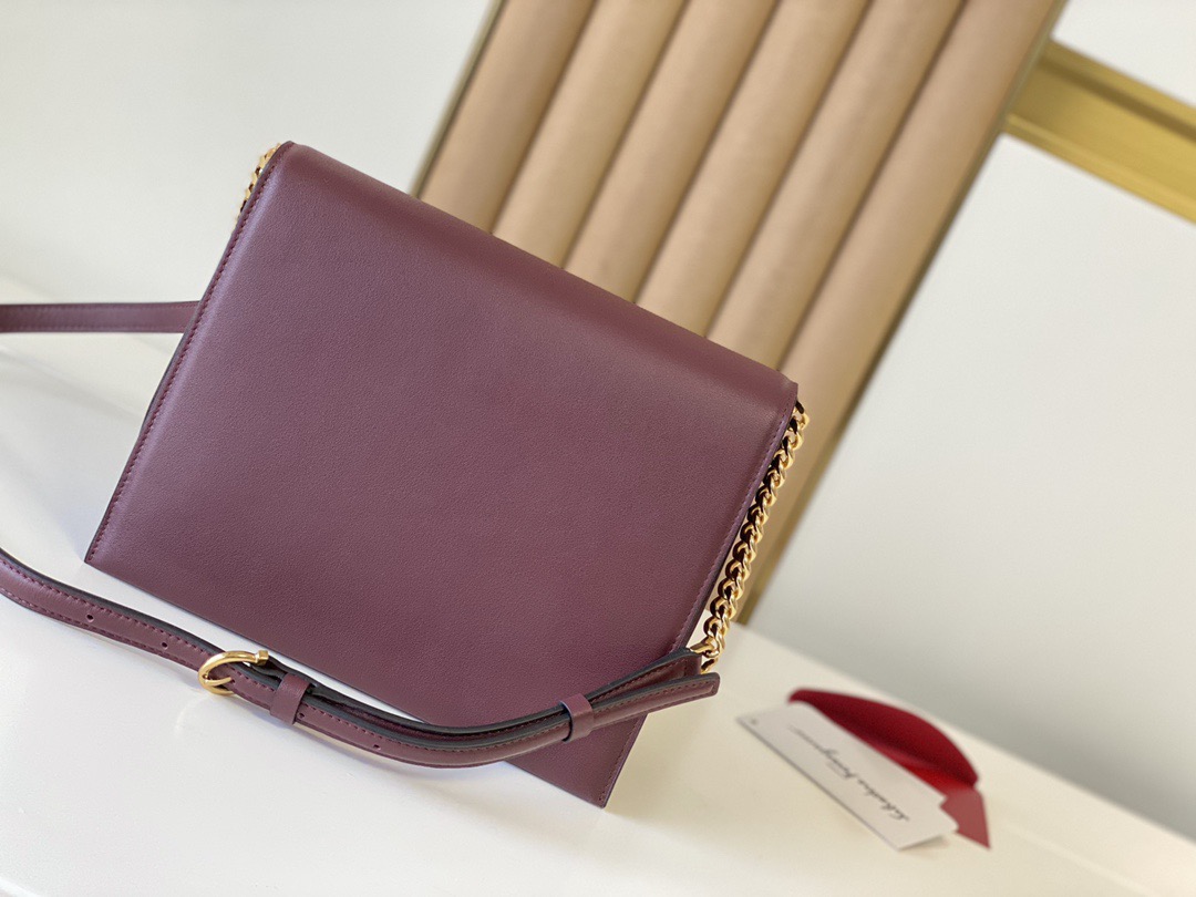 FERRAGAMO 살바토레 페라가모 FW2023 TRIFOLIO 숄더백 15