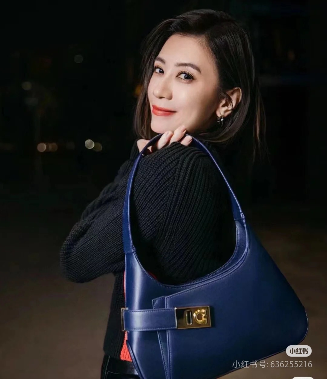 FERRAGAMO 페라가모 간치니 스트랩 숄더백 EE-216295 3