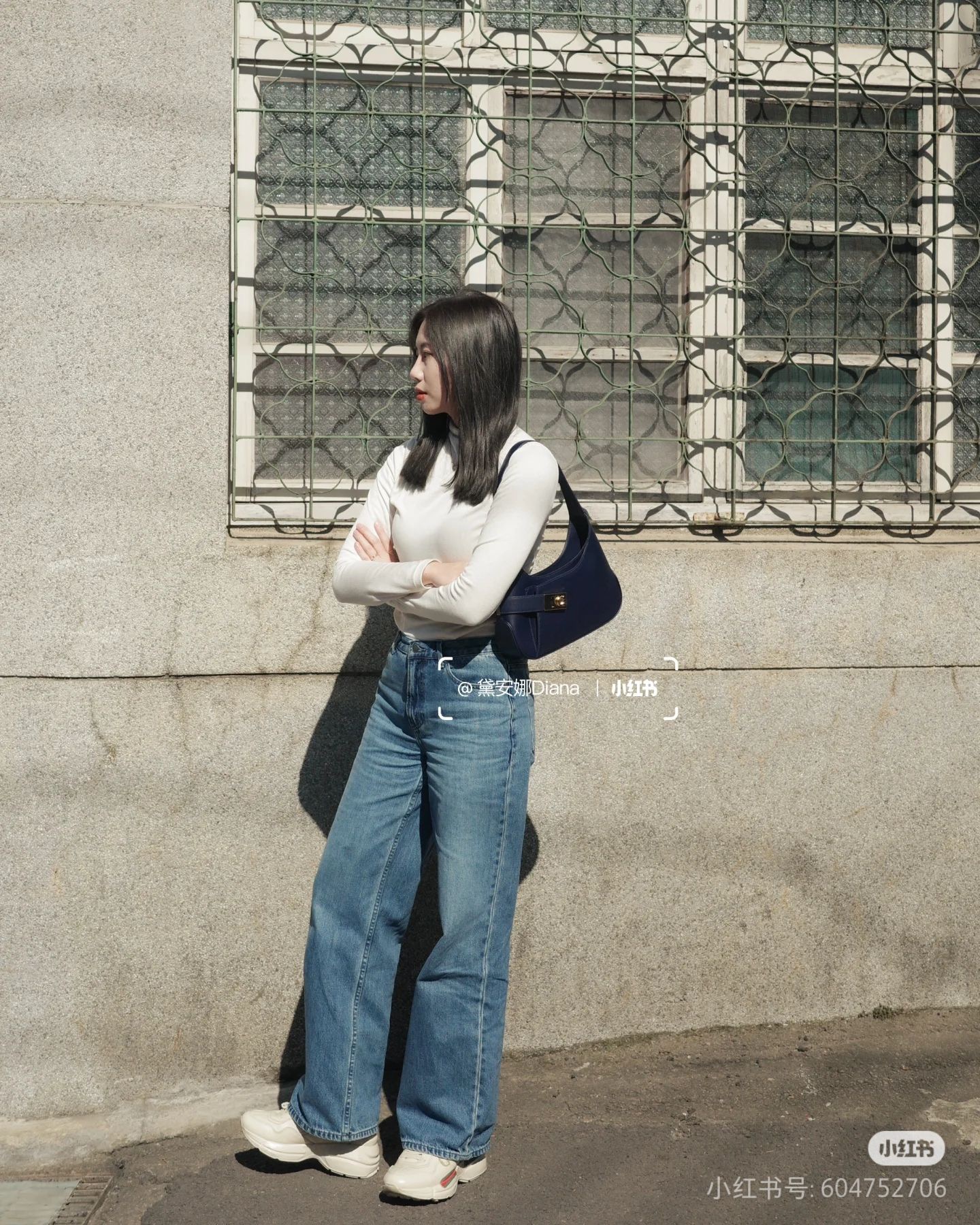 FERRAGAMO 페라가모 간치니 스트랩 숄더백 EE-216295 6