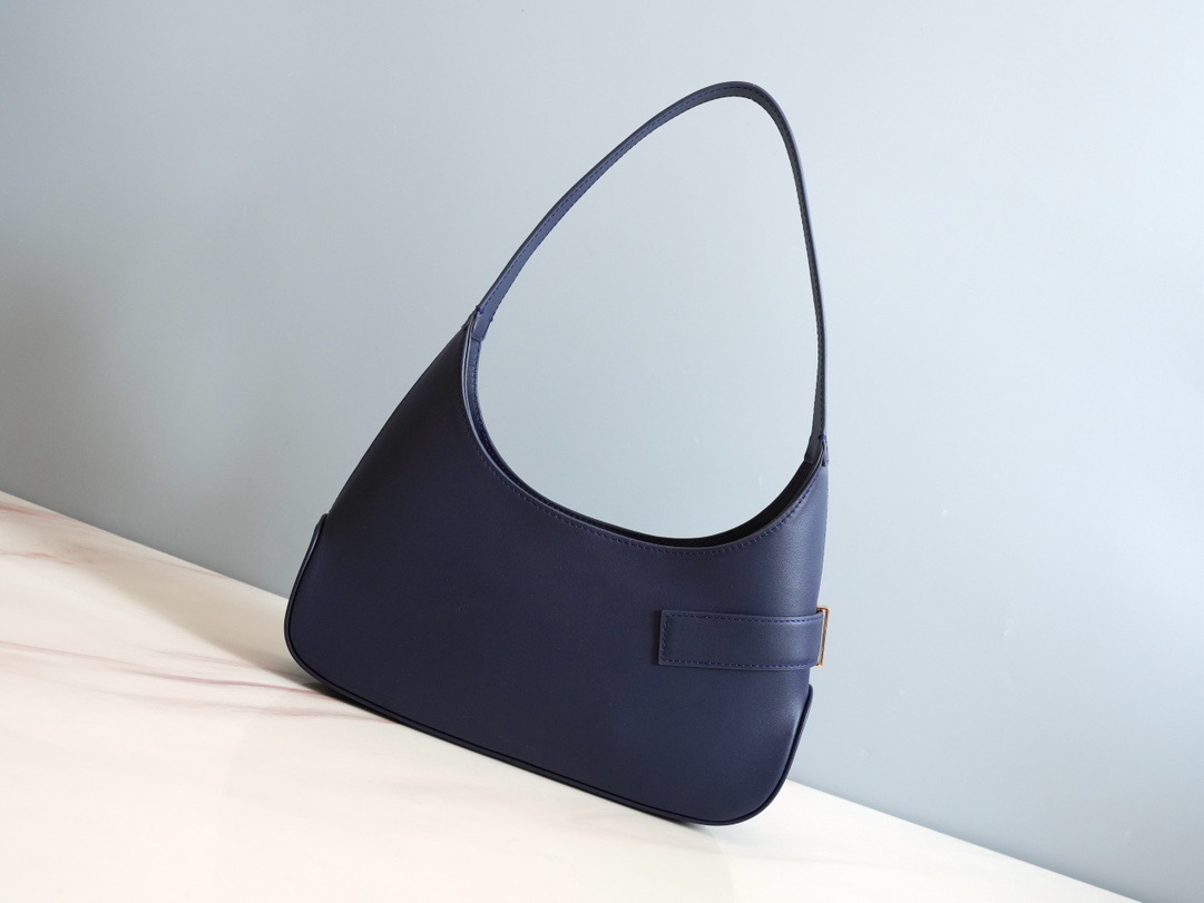 FERRAGAMO 페라가모 간치니 스트랩 숄더백 EE-216295 26