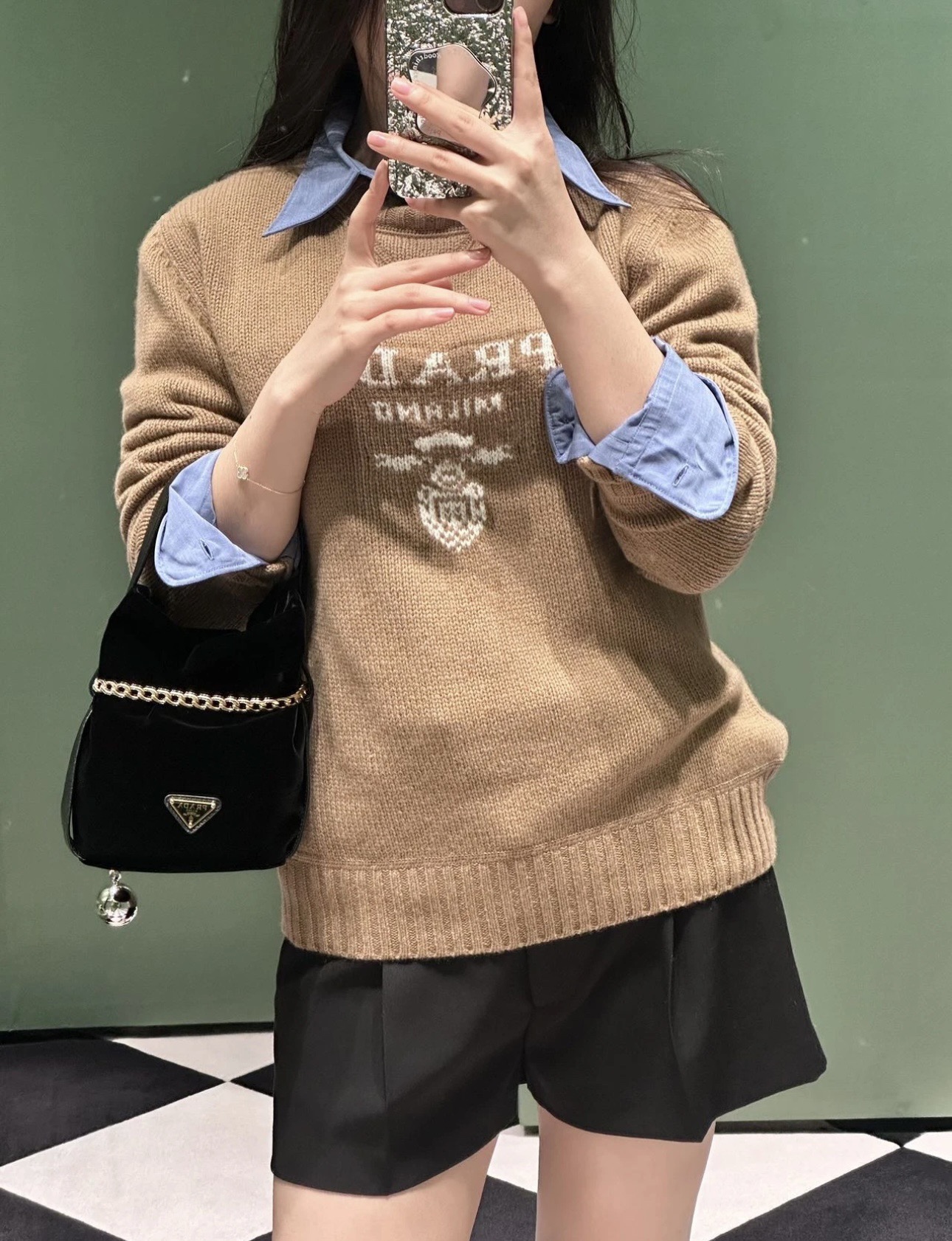 PRADA 프라다 FW2023 실크 체인 미니 버킷백 5