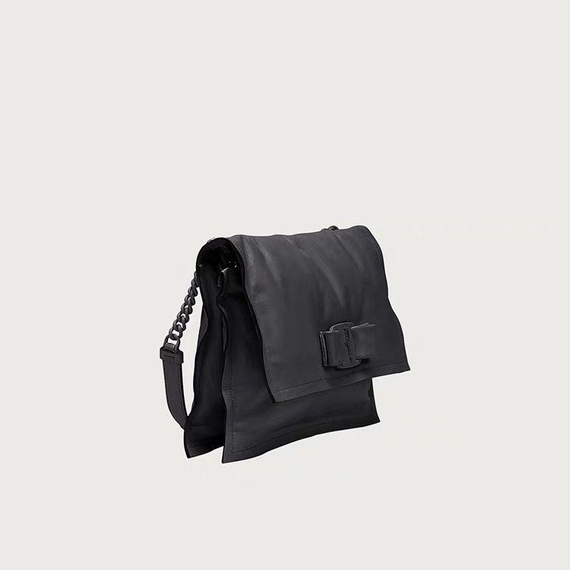 FERRAGAMO 살바토레 페라가모 FW2023 Vara 리본 장식 숄더백 2