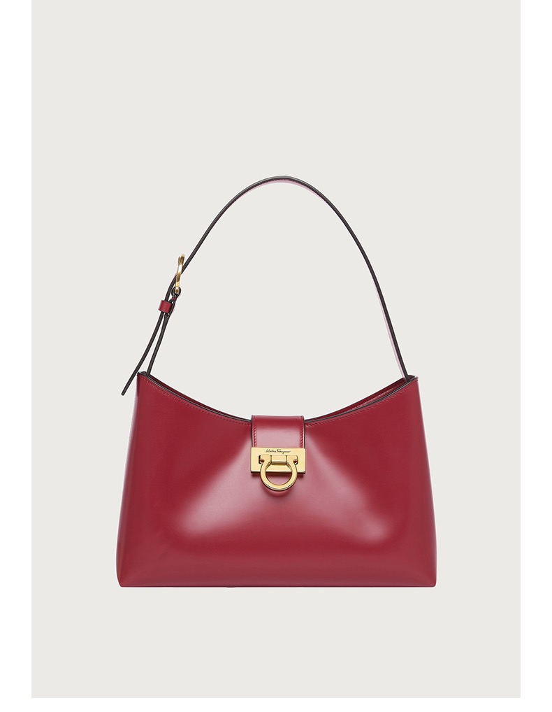 Ferragamo 살바토레 페라가모 FW2023 Trifolio Gancini 숄더백 1