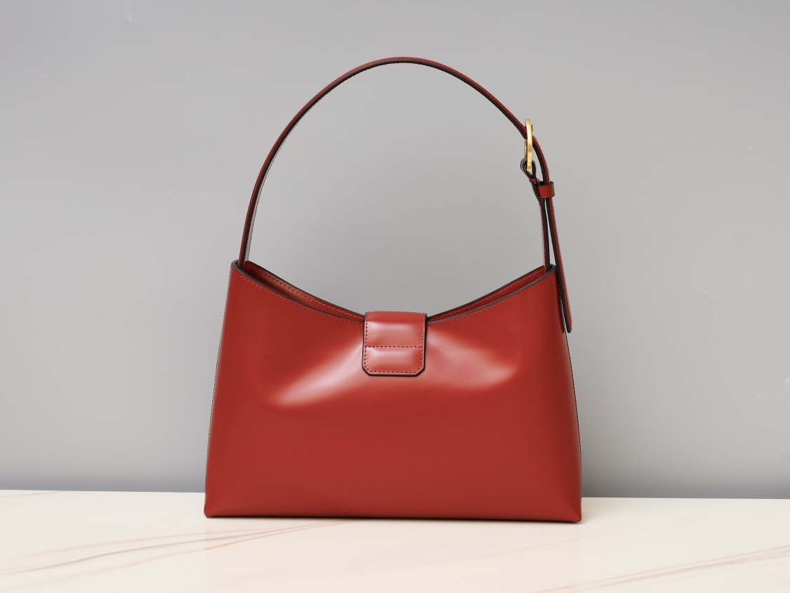 Ferragamo 살바토레 페라가모 FW2023 Trifolio Gancini 숄더백 14