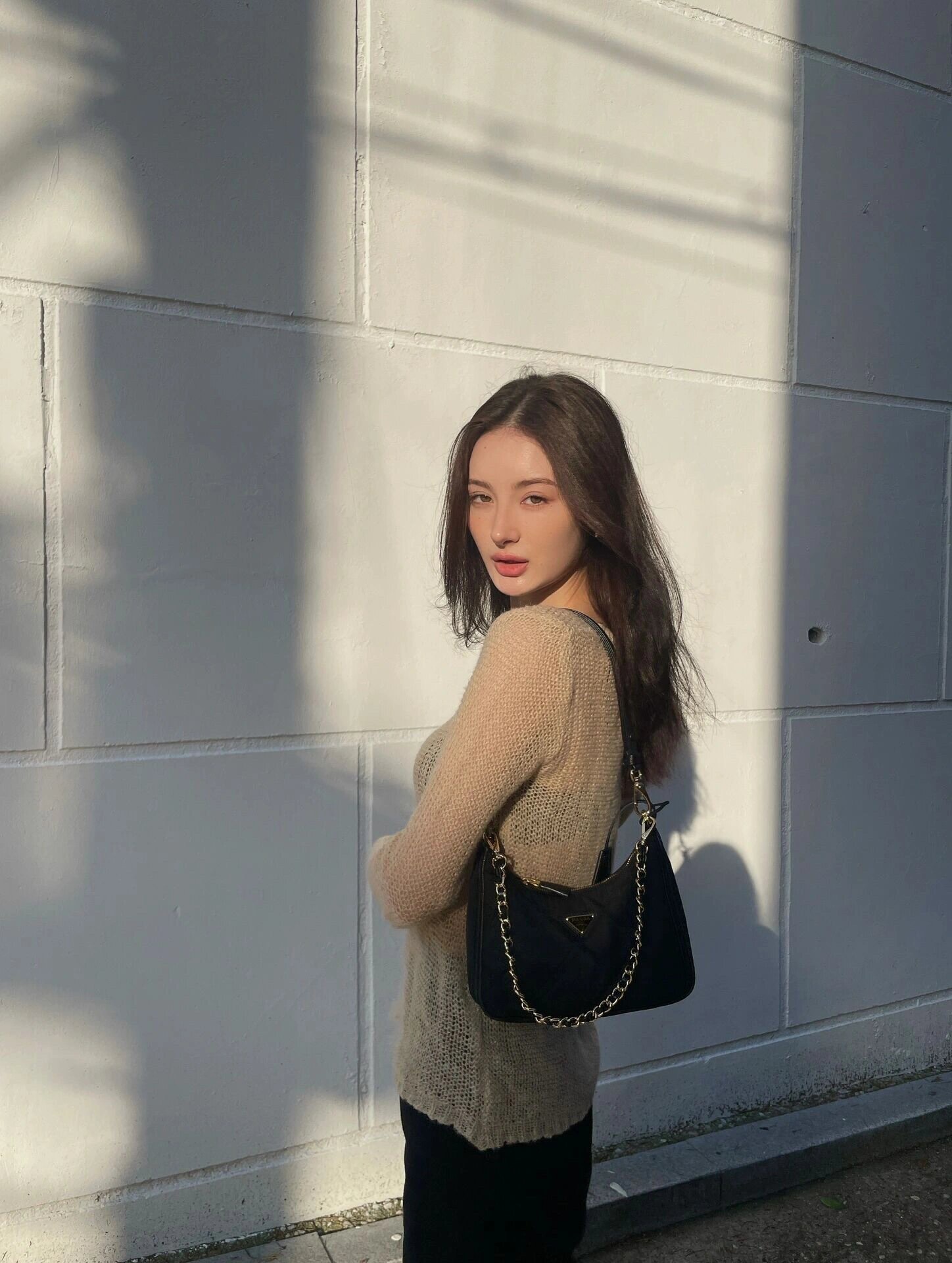 PRADA 프라다 FW2023 실크 호보백 1