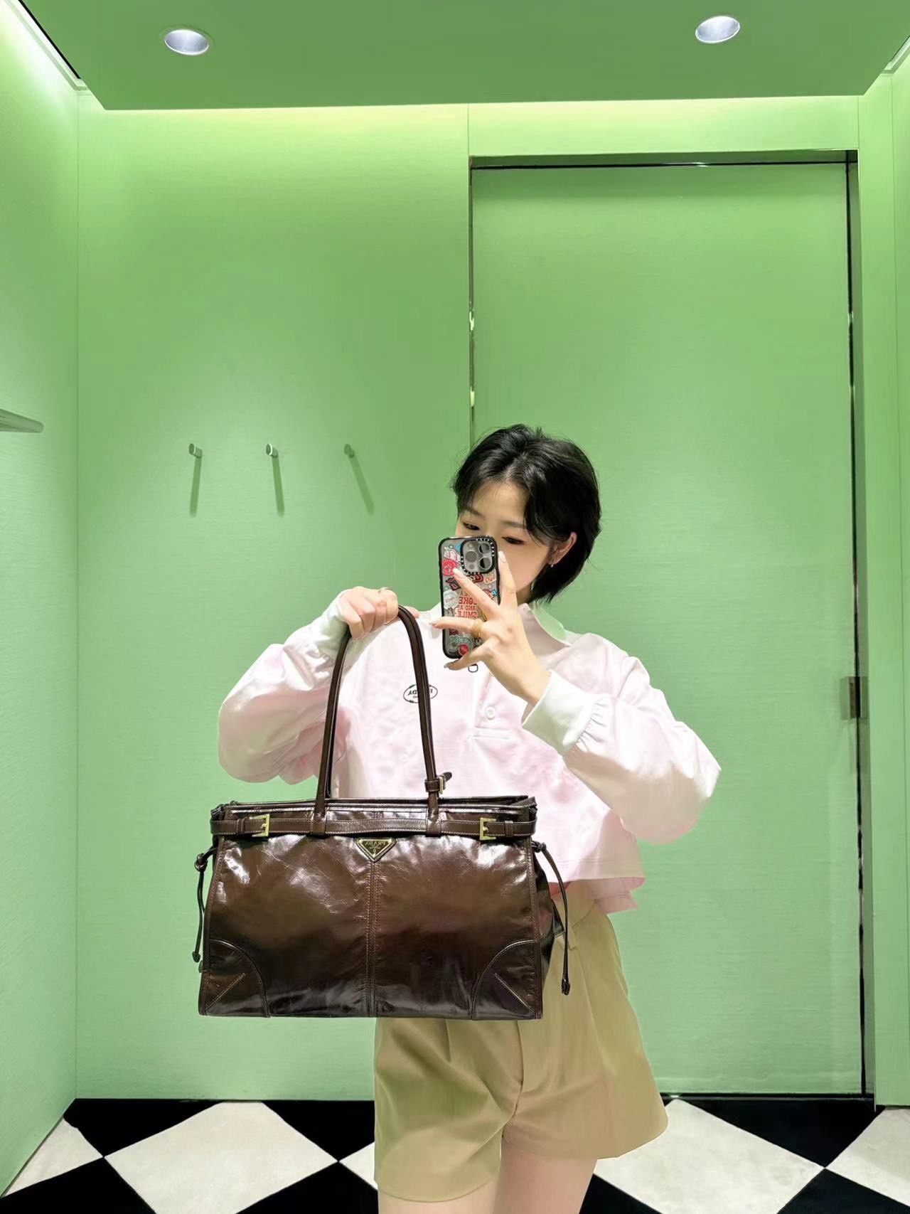 PRADA 프라다 루쏠프(LusSolf) 오일드 레더 토트백 라지 1BA433 2